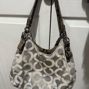 Coach Maddison Maggie Bag